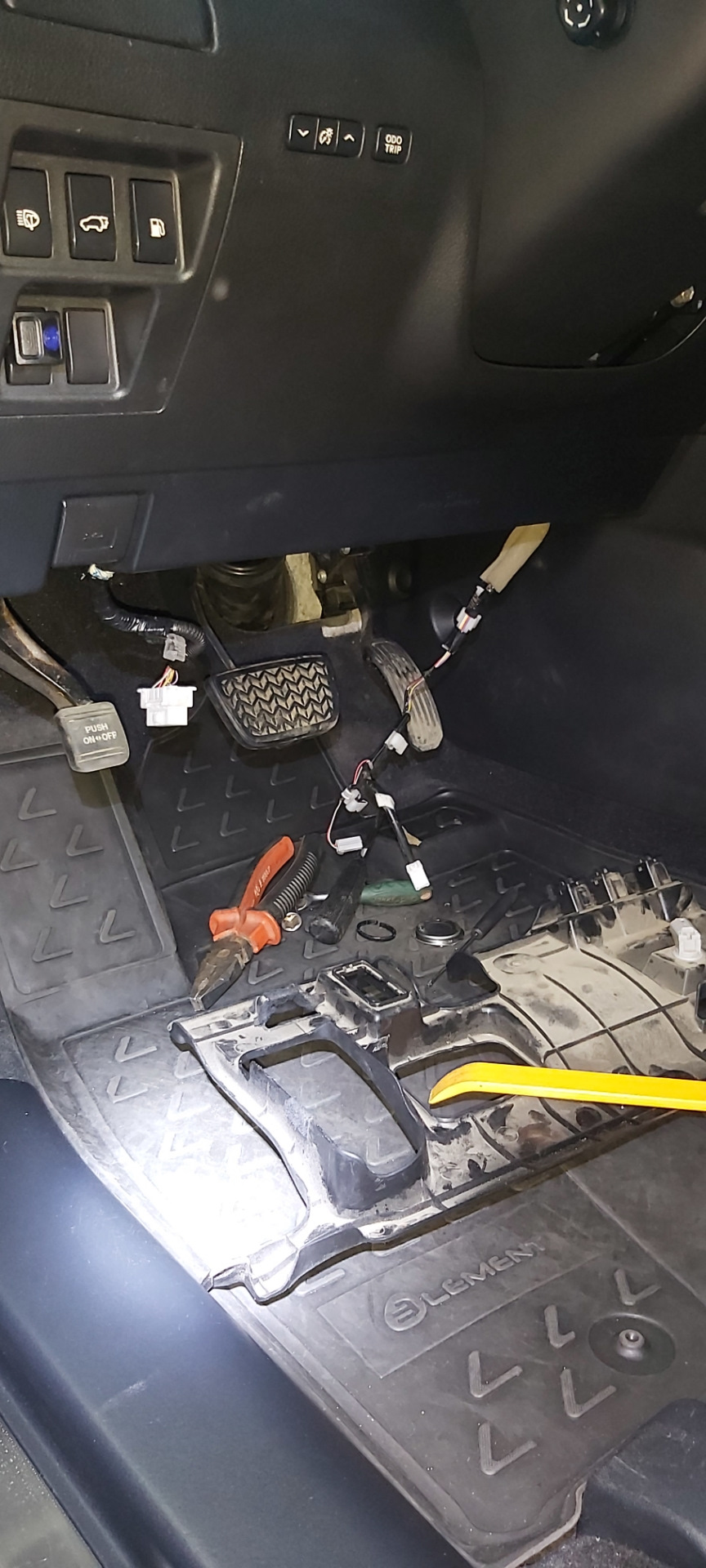 10.Устранение стука в рулевой колонке⚙ — Lexus RX (3G), 3,5 л, 2010 ...