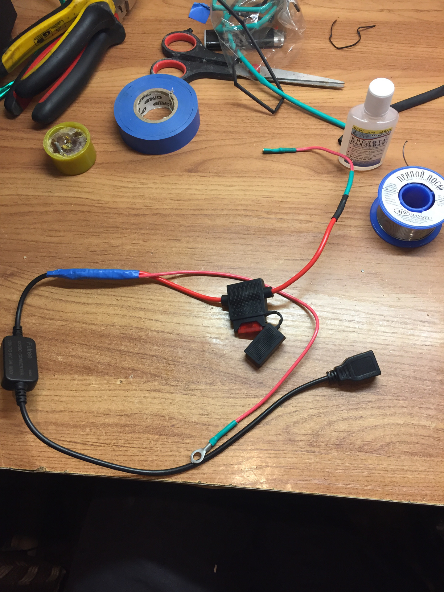 тойота рав 4 2002 силовые провода. прокладка провода под регистратор лансер 10. припоял провод от ашкьюди. не работает провод. провода куда ведут.