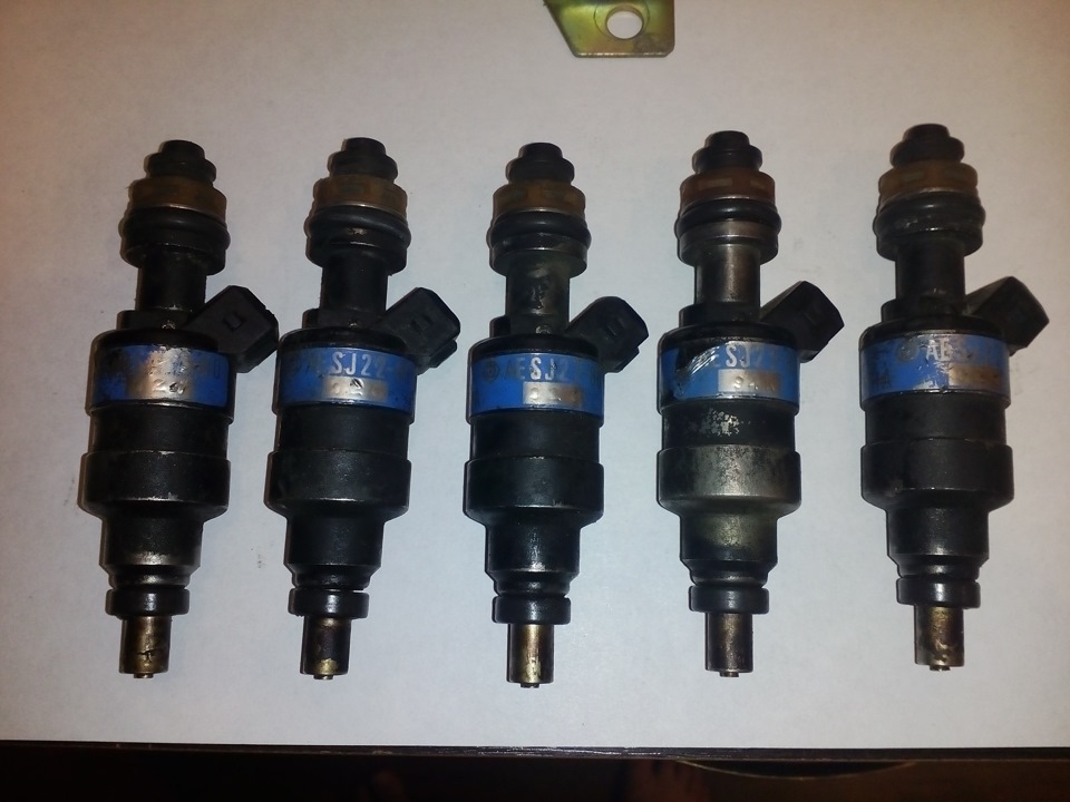 Форсунка audi 80. Ауди 80 б3 топливная форсунка. Bosch 0280150902. Форсунки ауди 80. Форсунки ауди 80.