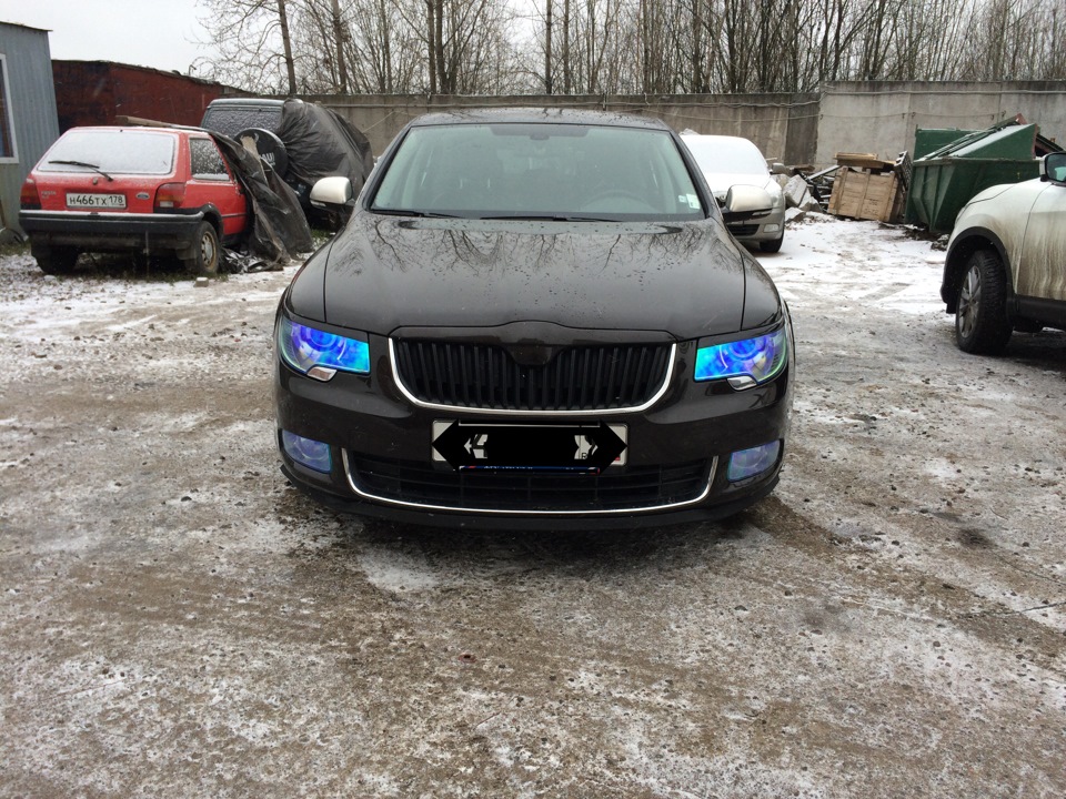 Пленка на фары "хамелеон" — Skoda Superb Mk2, 2 л, 2012 года | стайлинг ...