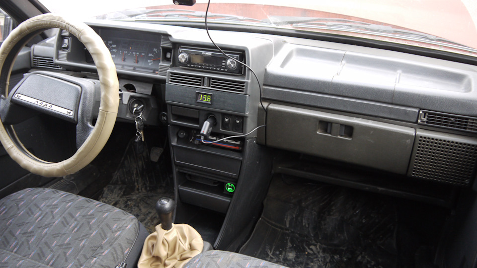 Вживление планшета в высокую торпеду. - Lada 21099, 1,5 л, 2005 года тюнинг DRIV