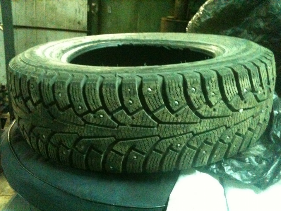 Nokian Hakkapeliitta 5 175 70 R13