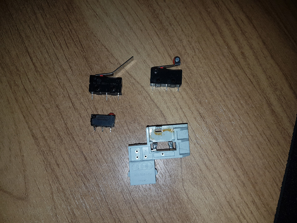 Ремонт концевика багажника. — Volkswagen Passat B5, 1,8 л, 1998 года ...