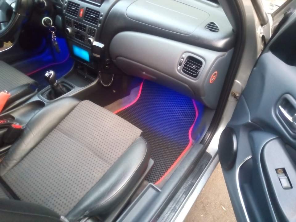 Коврики ЕВА в салон. - Nissan Almera II (N16), 1,8 л, 2006 года аксессуары DRIVE