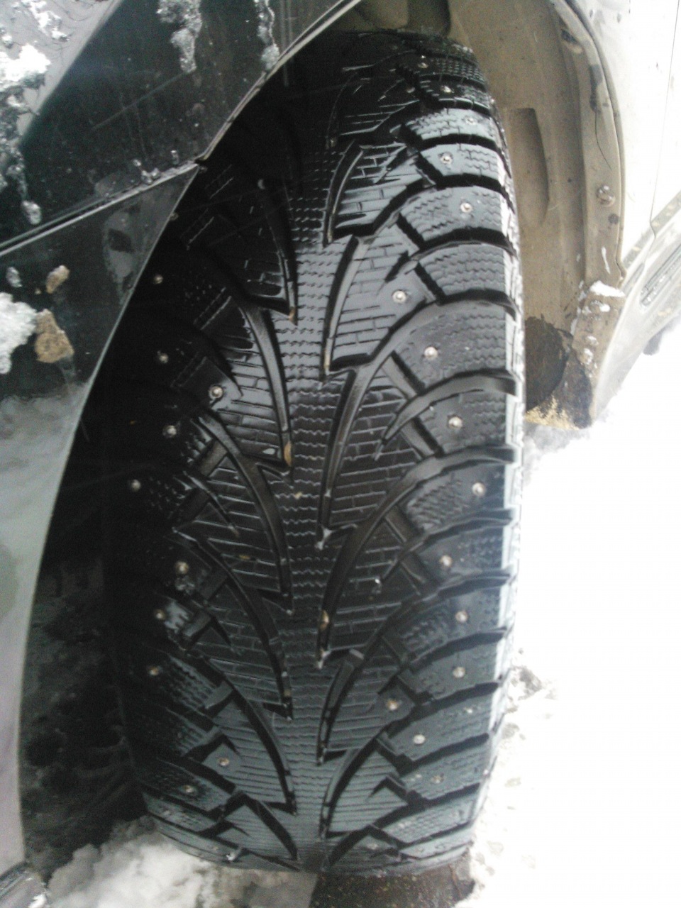 Hankook pike w409. Hankook Winter i Pike w409. Hankook Winter i Pike 409. Hankook i Pike w409 маркировка. Dunlop Ice Touch вылетевшие шипы.