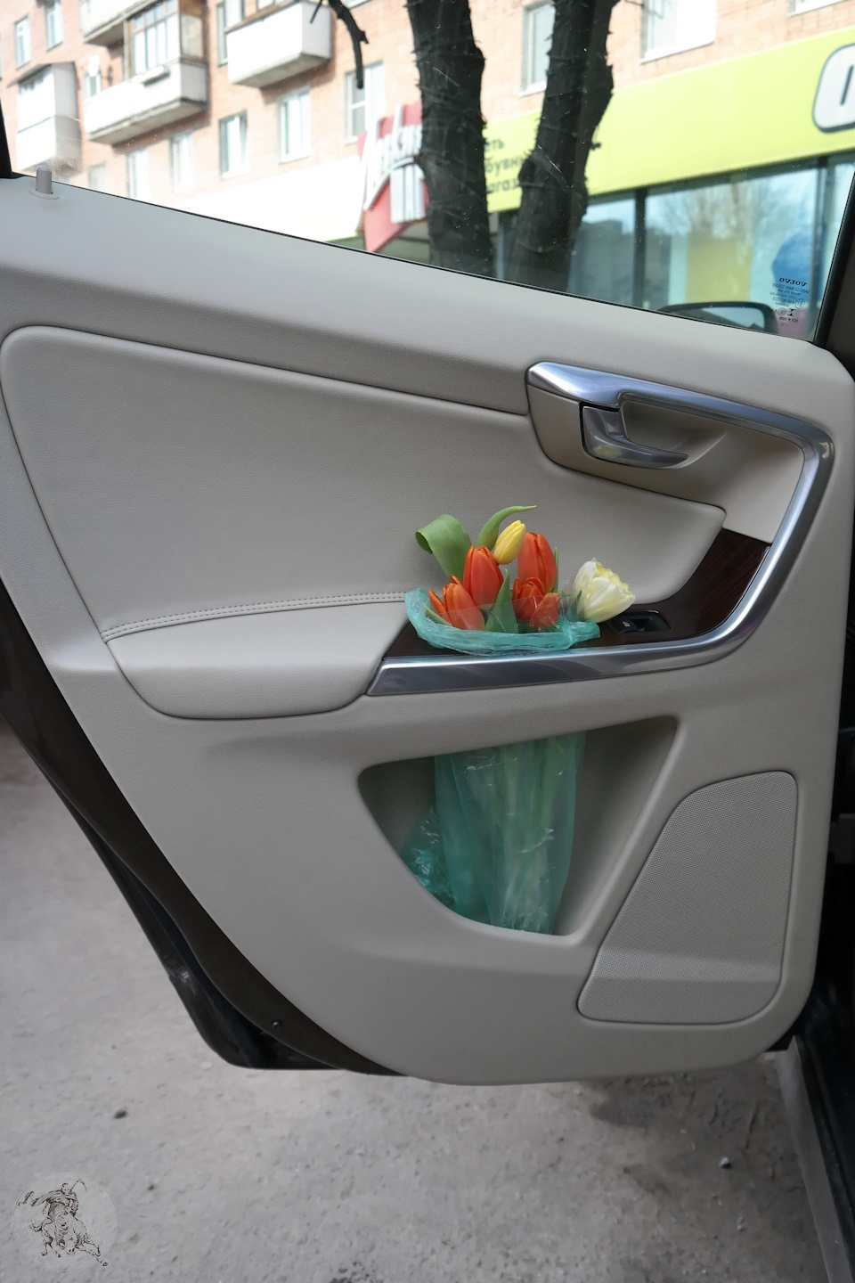 Фото в бортжурнале Volvo XC60 (1G)