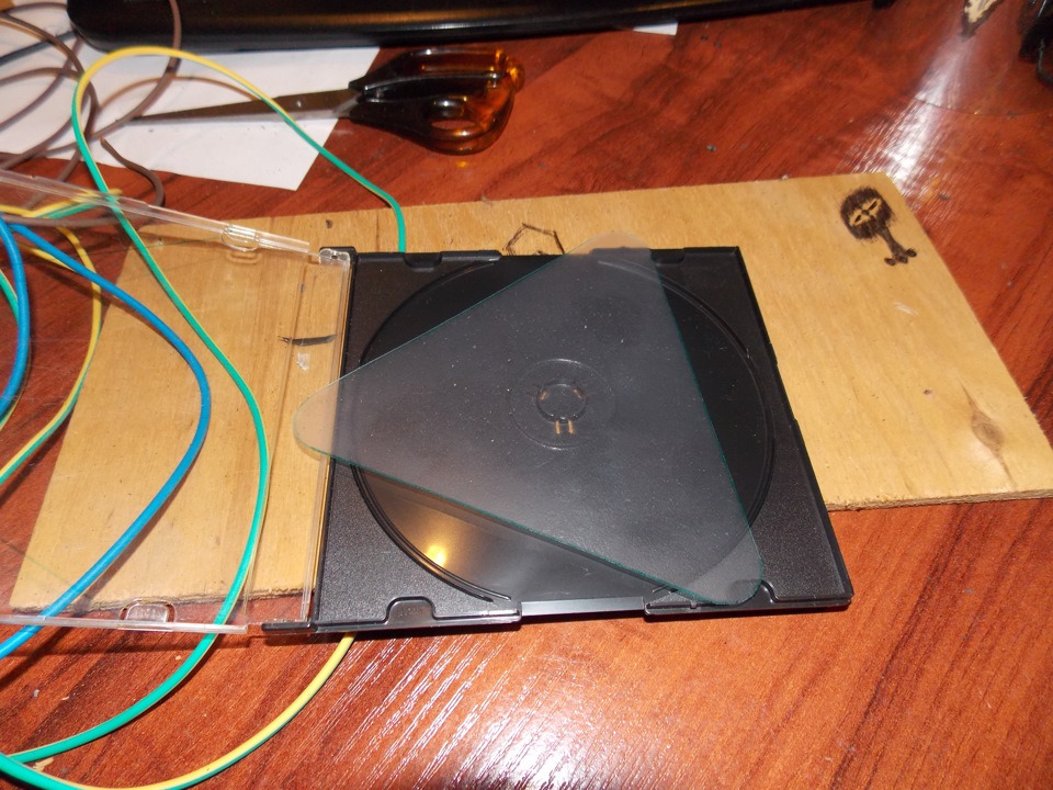 Значок ШИПЫ! — Audi 100 (C4), 2,6 л, 1994 года | просто так | DRIVE2