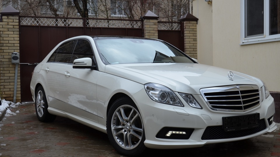 212 мерседес 3. Мерседес 212 отзывы. Mercedes 212 2010. Мерседес 950. Мерс ешка матовый 2010 г.