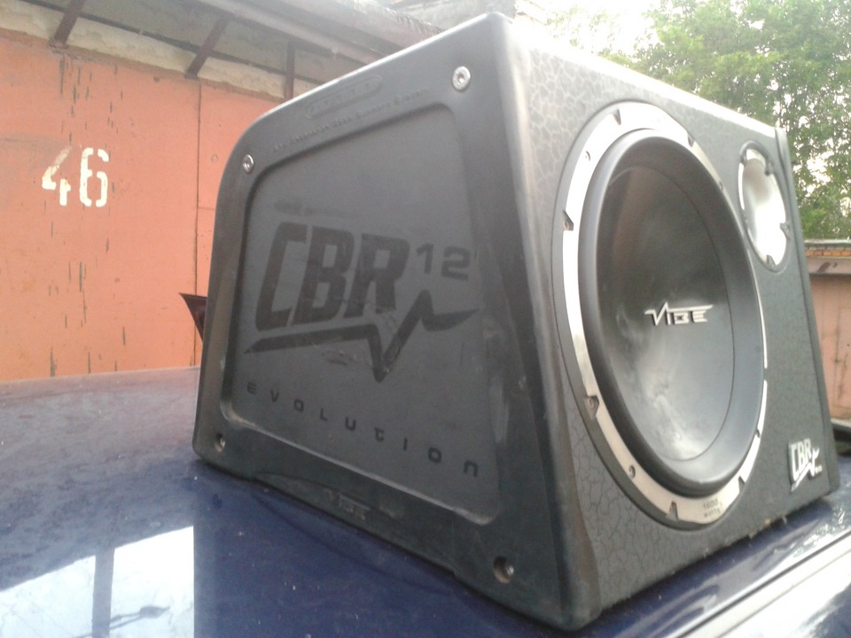 Сабвуфер vibe. Vibe CBR 12 EVO. Vibe CBR 12 Evolution v2 1600w. Vibe CBR 10 EVO. Активный сабвуфер CBR 12 EVO.