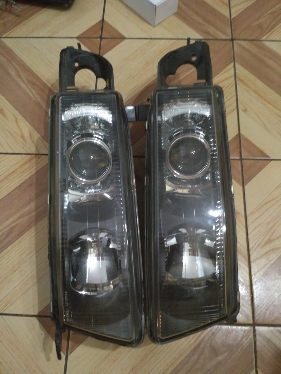 Как установить линзы в фары, видео — DRIVE2