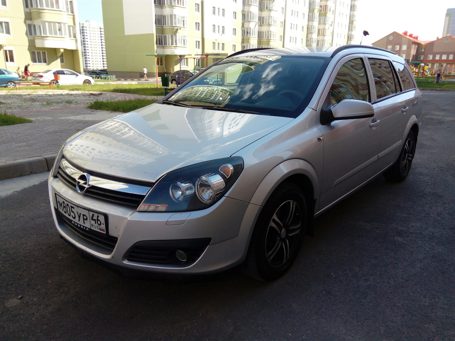 Astra 1. 3 cdti. Astra 1. 3. Opel astra caravan 1.