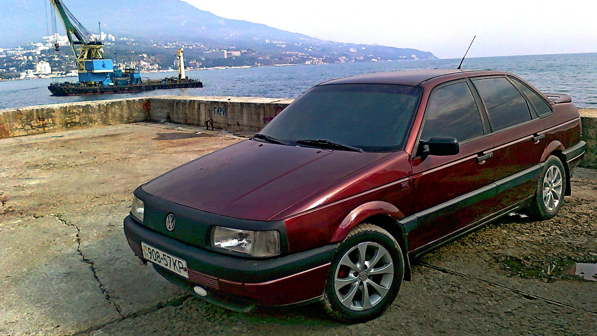 Volkswagen Passat B3 2.0 бензиновый 1991 | 9a 16v Yalta на DRIVE2