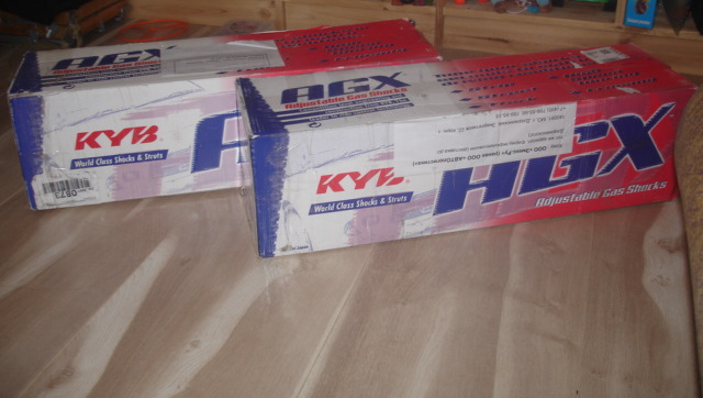 2 немалые коробки — Peugeot 309