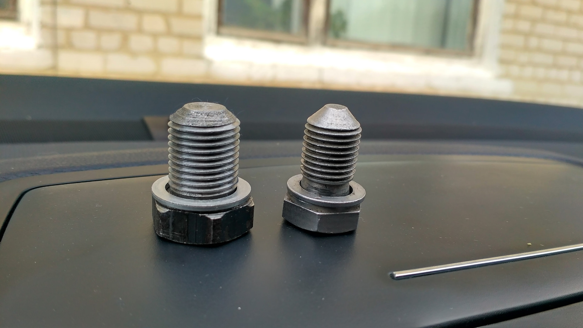 болт турбины форд мондео. пробка масляного поддона ford fusion 1,6. пробка масляного поддона m16x1. N90813202 сливная пробка. 1013938 пробка сливная ford.