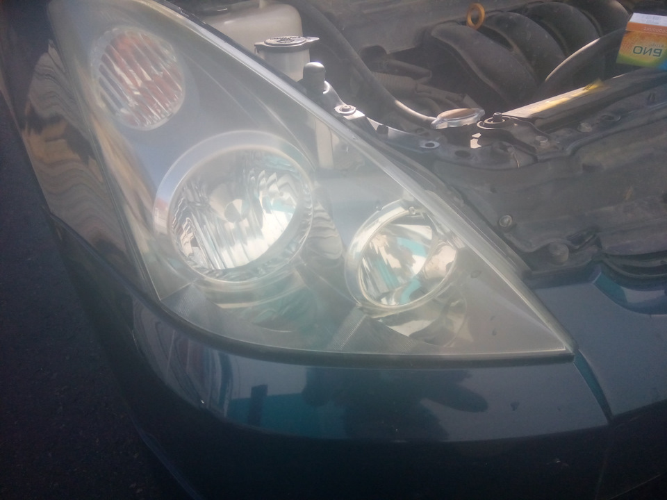 Полировка фар зубной пастой — Toyota Wish (AE10), 1,8 л, 2004 года ...
