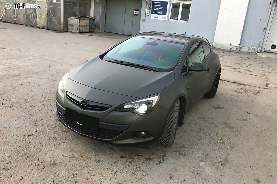 Опель Астра GTC винил