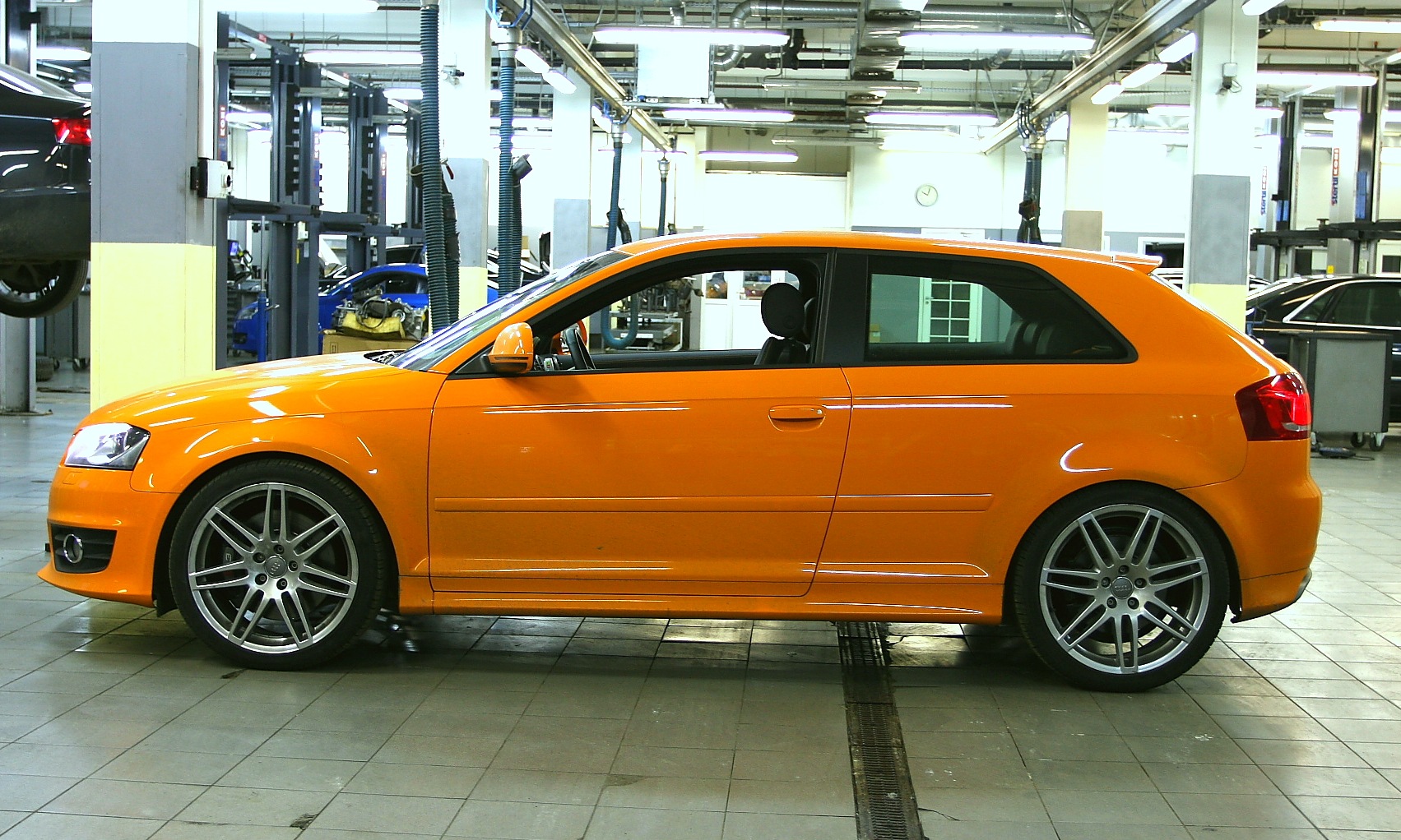 8 p r. Audi s3 8p Merlin. Диски Audi s3. Audi s3 oz.