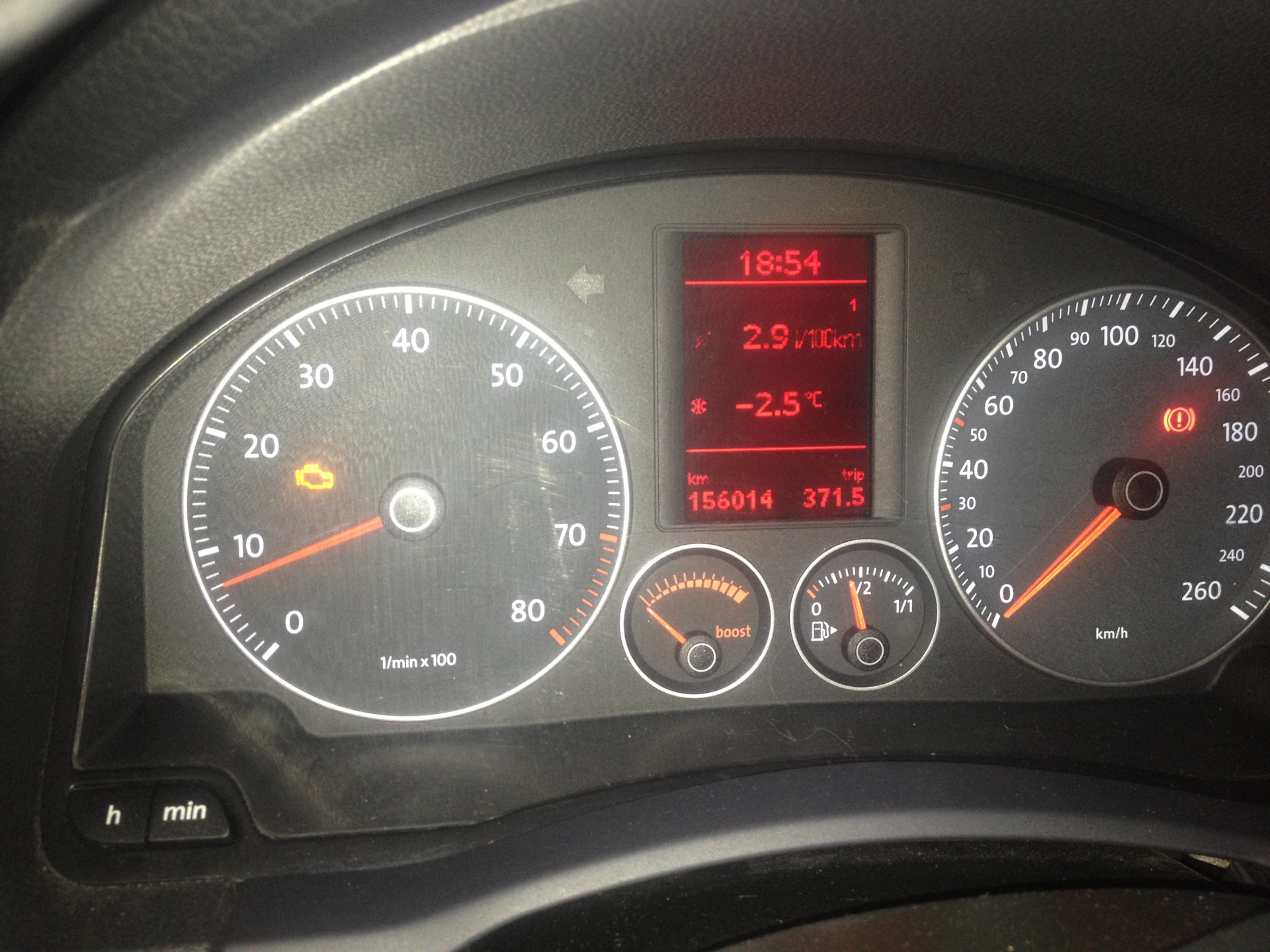 Последствия ремонта в сервисе. — Volkswagen Golf Mk5, 1,4 л., 2006 года