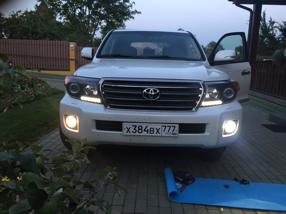 противотуманные фары land cruiser 200 2008. туманки ленд крузер 200. туманки ленд крузер 200. туманки ленд крузер 200. противотуманки на ленд крузер 200.