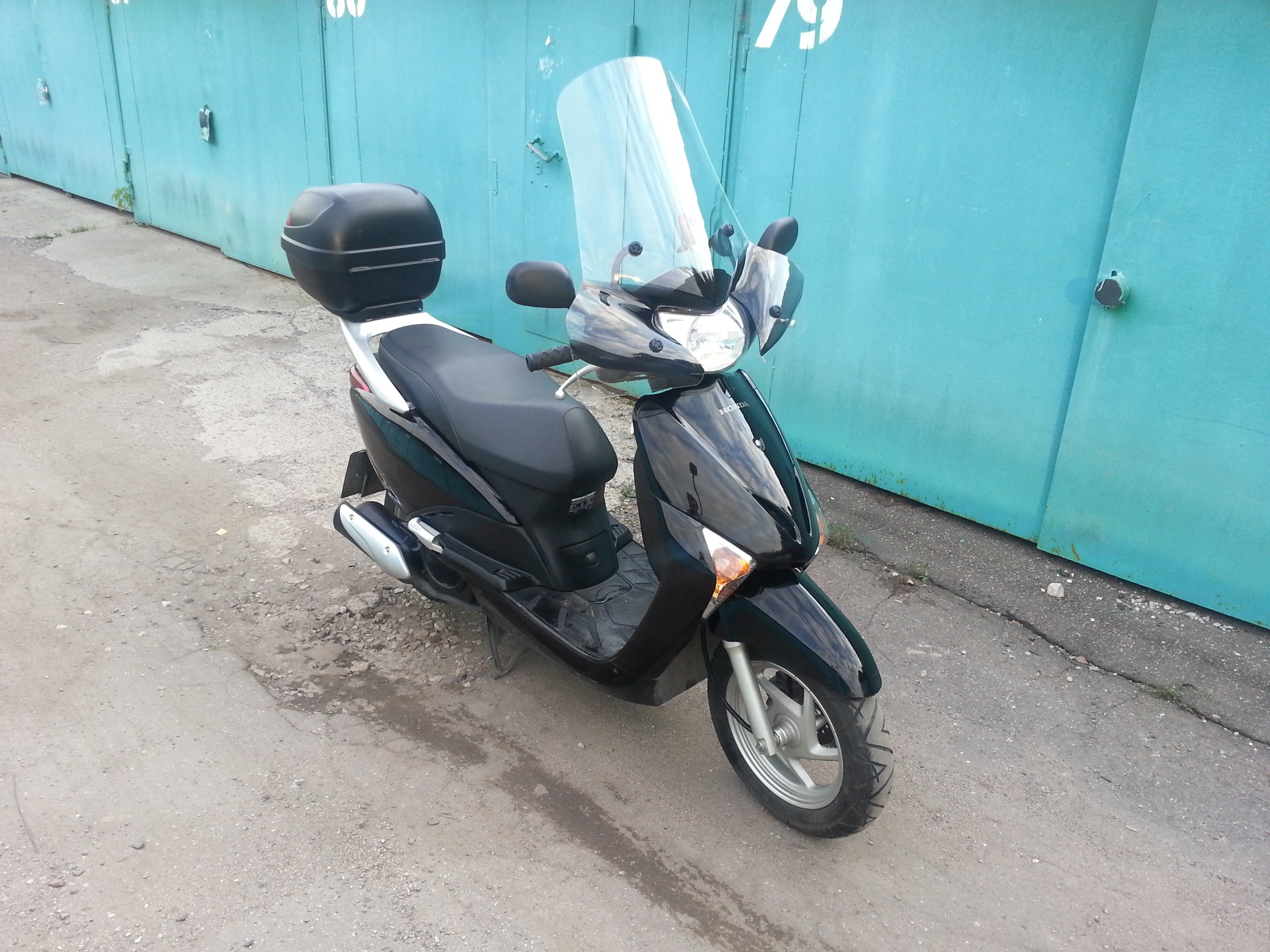 Scooter Хонда lead 110 ветровое стекло