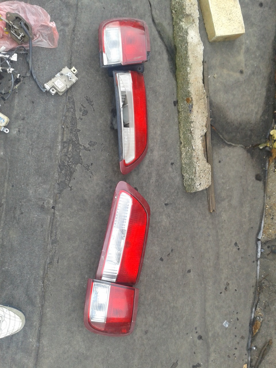 Отдам за пиво ;) или за дядю франклина ) — Nissan Avenir (2G), 2 л ...