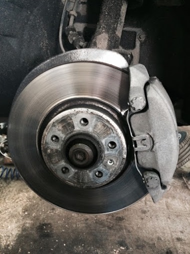 Штатные тормозные диски подустали — Audi A5 Sportback (1G)