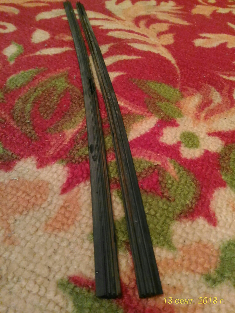 Замена резинки на дворниках — Lada 21074, 1,6 л, 2008 года | своими ...