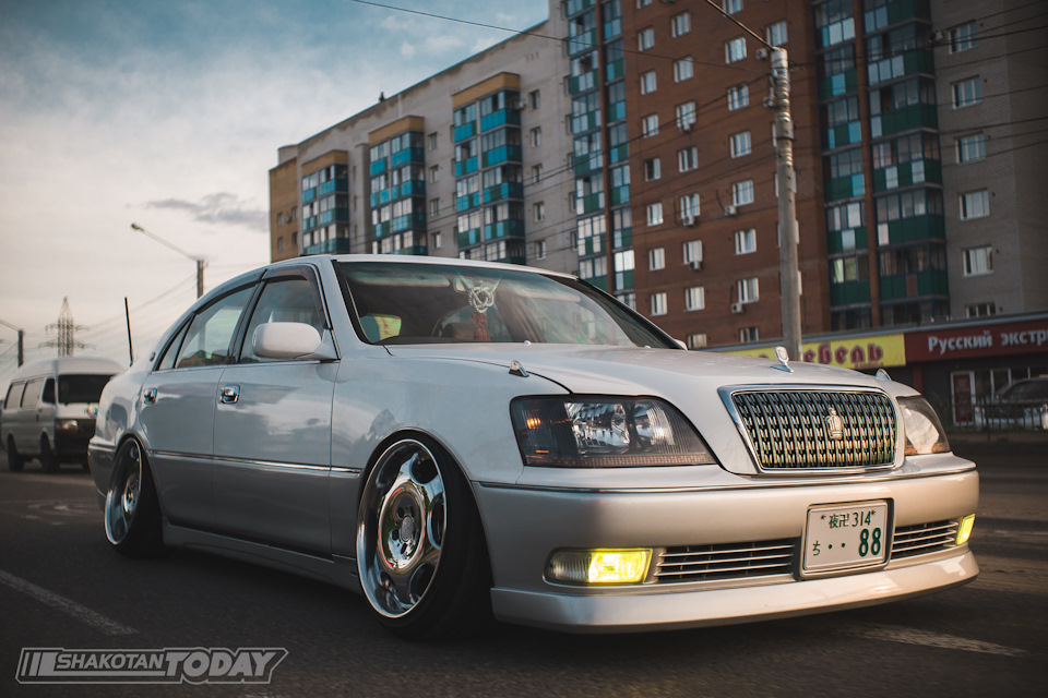 Toyota Crown Majesta s170 JDM