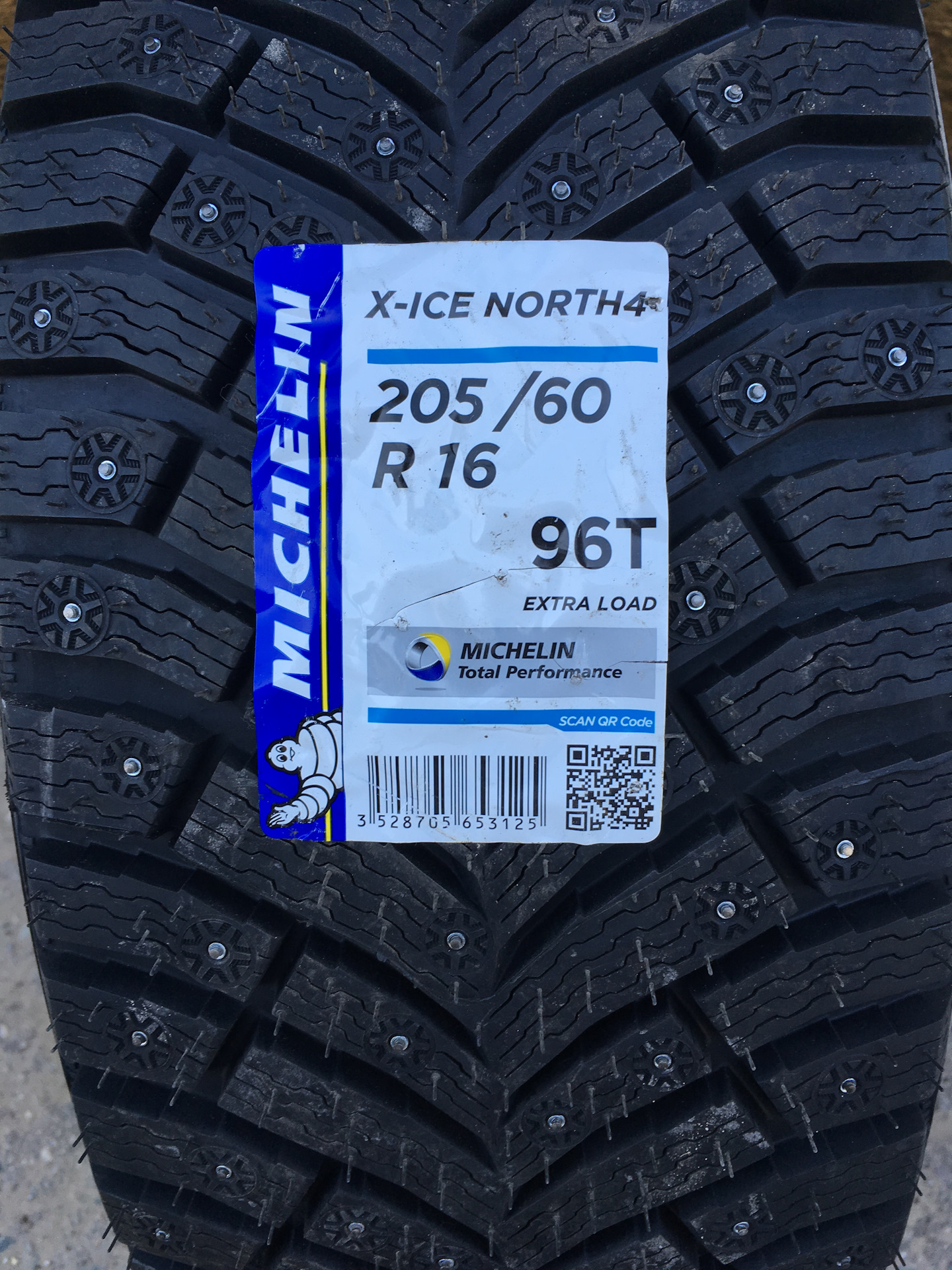 94t michelin x ice north. Michelin x-Ice North 4 205/60 r16. Мишлен Икс айс Норд 4 205/55 r16. Michelin 205/55r16 94t XL X-Ice North 4. Michelin 205/55 r16 x-Ice North.