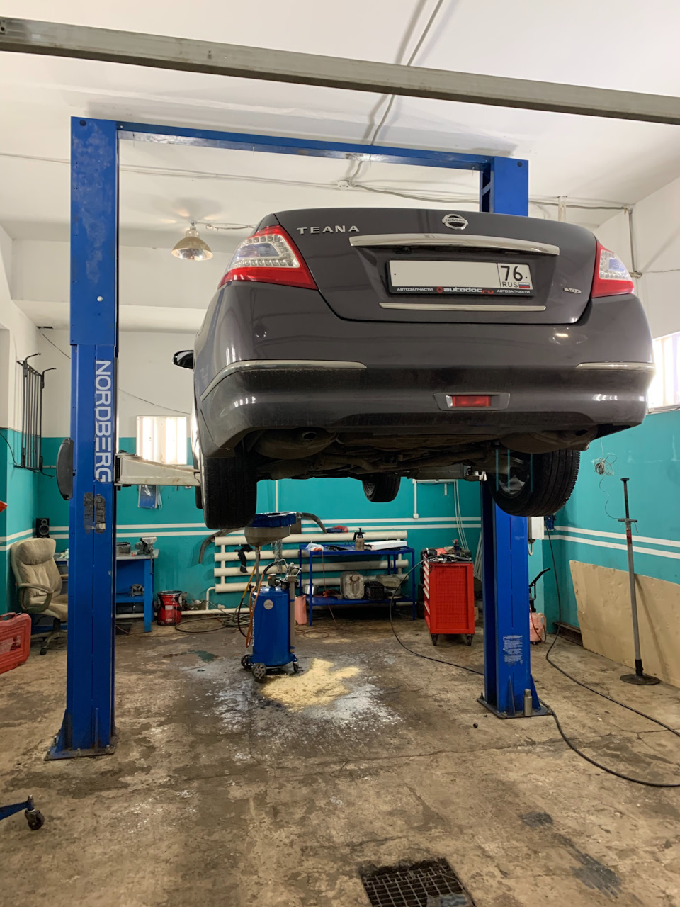 Замена масла в вариаторе — Nissan Teana (J32), 2,5 л, 2011 года ...