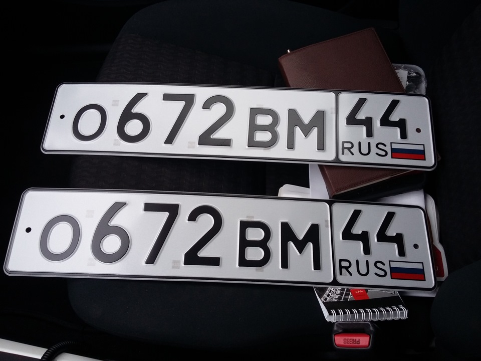 Номера только что из под пресса — Toyota Corolla (140/150), 1,6 л, 2010 ...