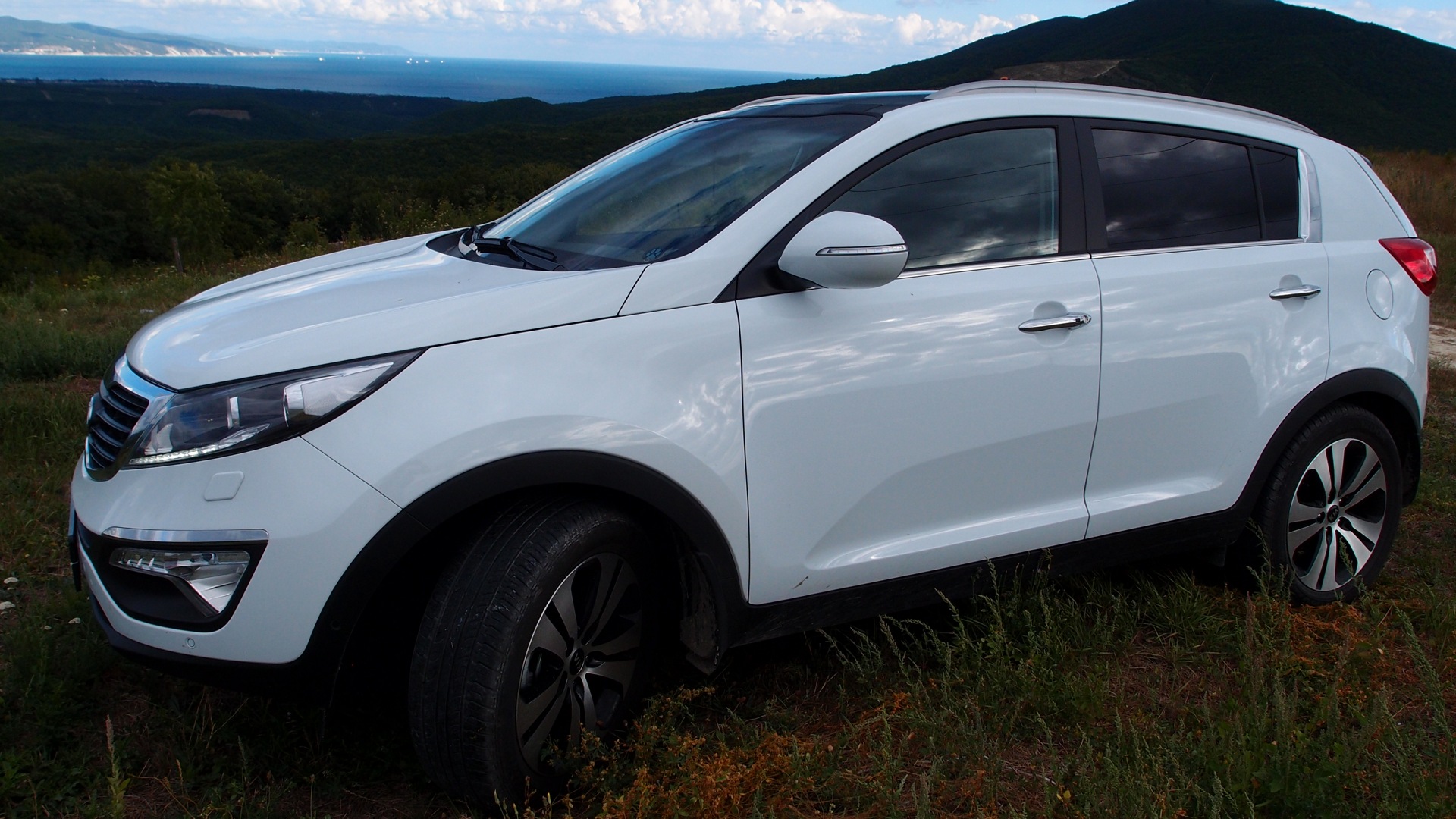 Kia Sportage White 2012