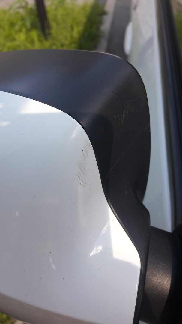 Тут видно шорканье, сейчас того нет — Lada Ларгус