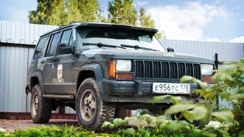 Jeep Cherokee 4.0i Limited АКПП