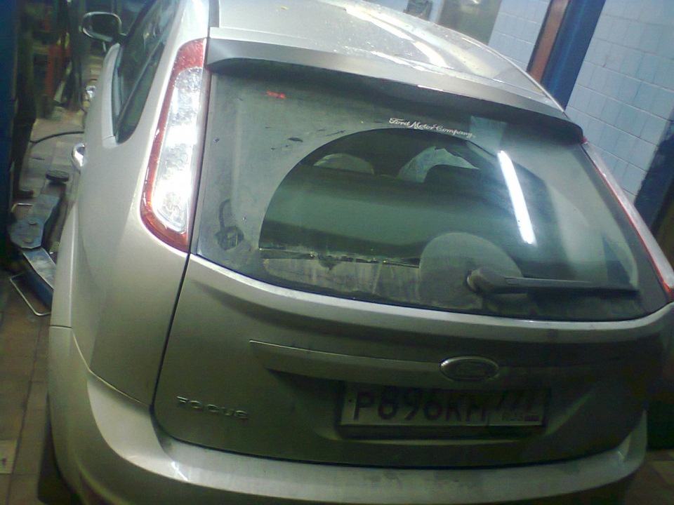 стойки стабилизатора — Ford Focus Hatchback II, 1,6 л, 2011 года ...