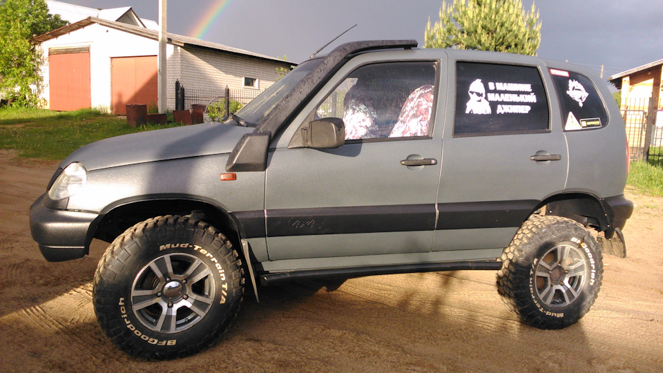 Niva Chevrolet в черный Раптор - Шериф61 на DRIVE2