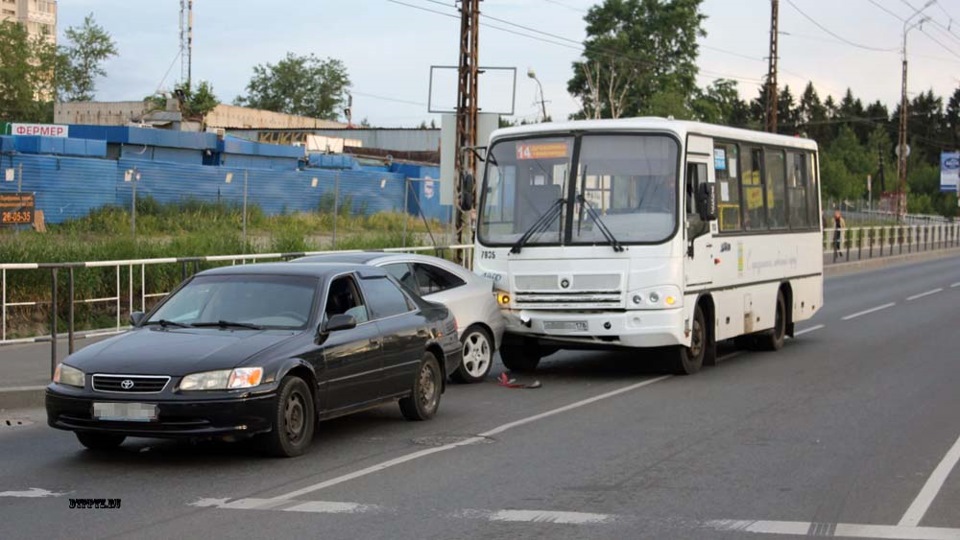 Автобус до пархоменко