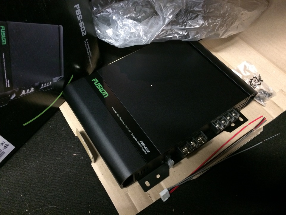 Приобрел усилитель "Fusion FBS-602" 2-х канальный — Lada 2115, 1,6 л ...