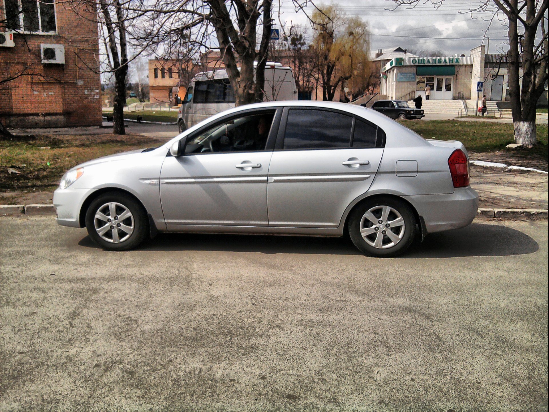 Сделал занижение! — Hyundai Verna, 1,6 л, 2008 года | тюнинг | DRIVE2