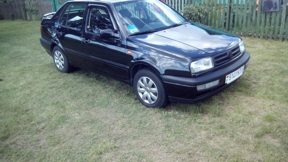 Volkswagen Vento черный