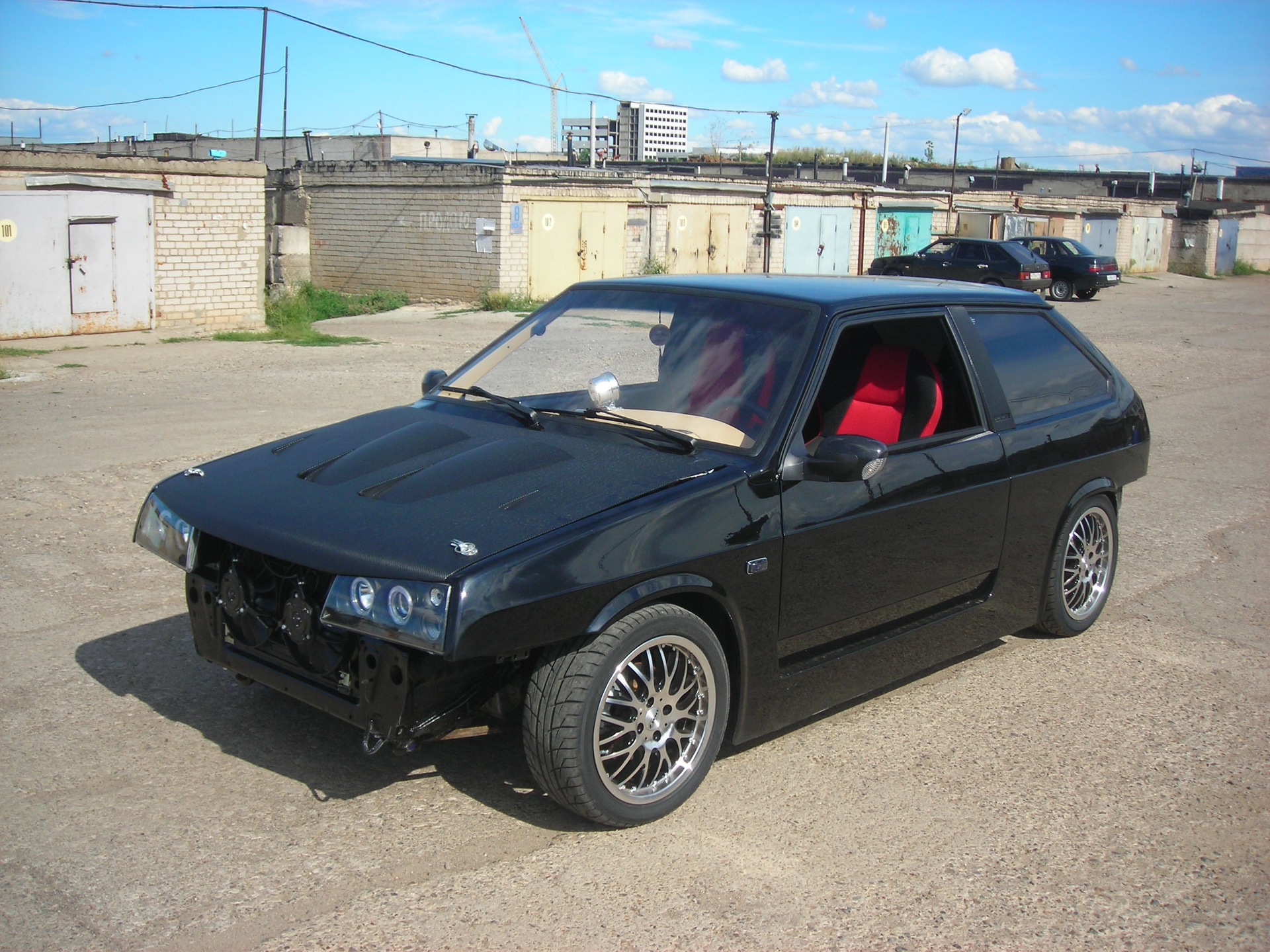 Lada 2108 черная