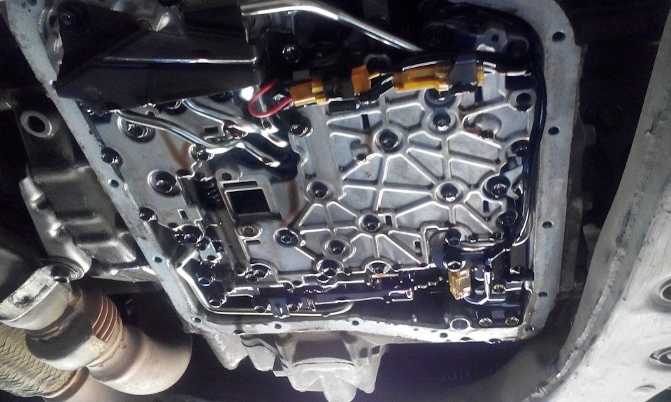 Замена масла рав 4 2017. Фильтр масляный коробки автомат Тойота Приус в 11 кузове. Camry 2019 масло в АКПП.