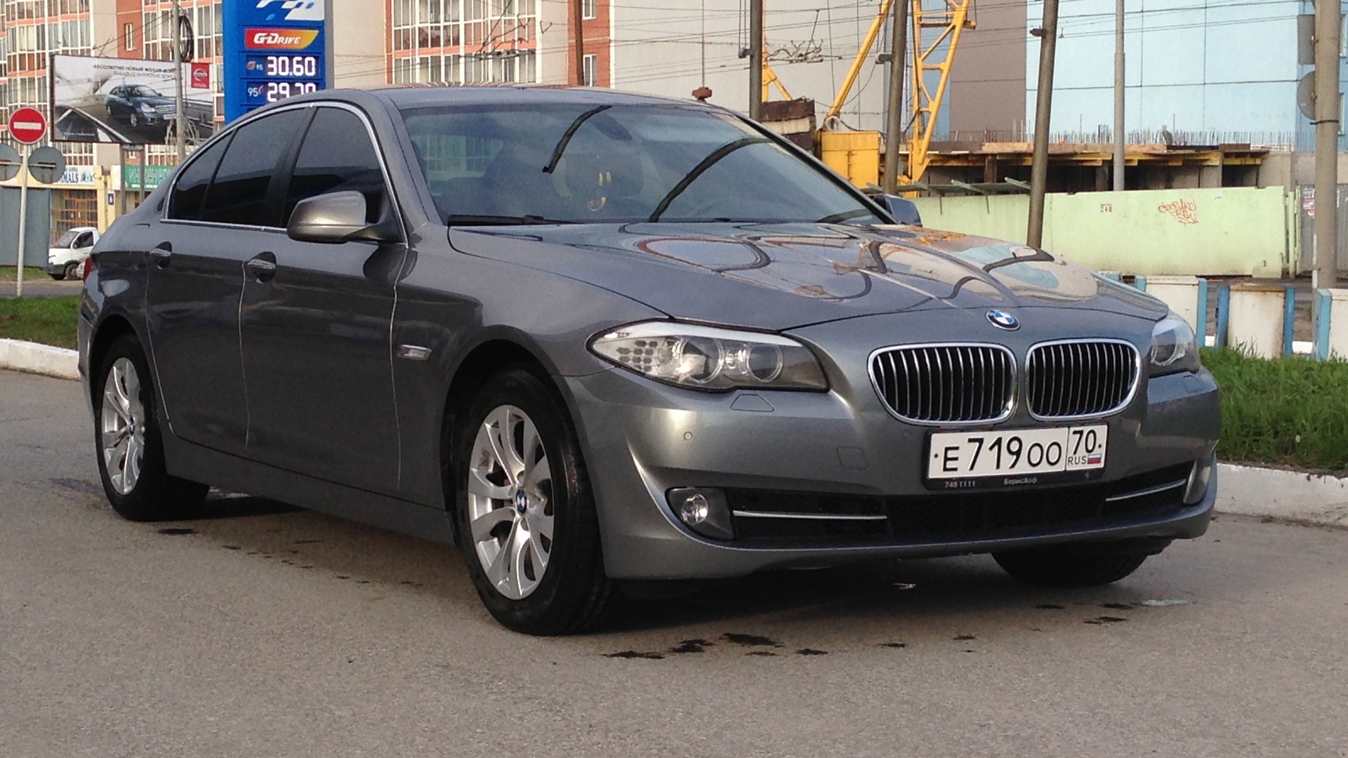 F10 523i. БМВ 523. БМВ 523i 2011. БМВ 523i 2010 года. С281сх790 бмв523.