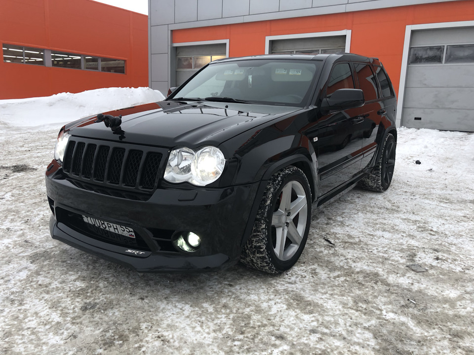 Jeep Grand Cherokee srt8 утка