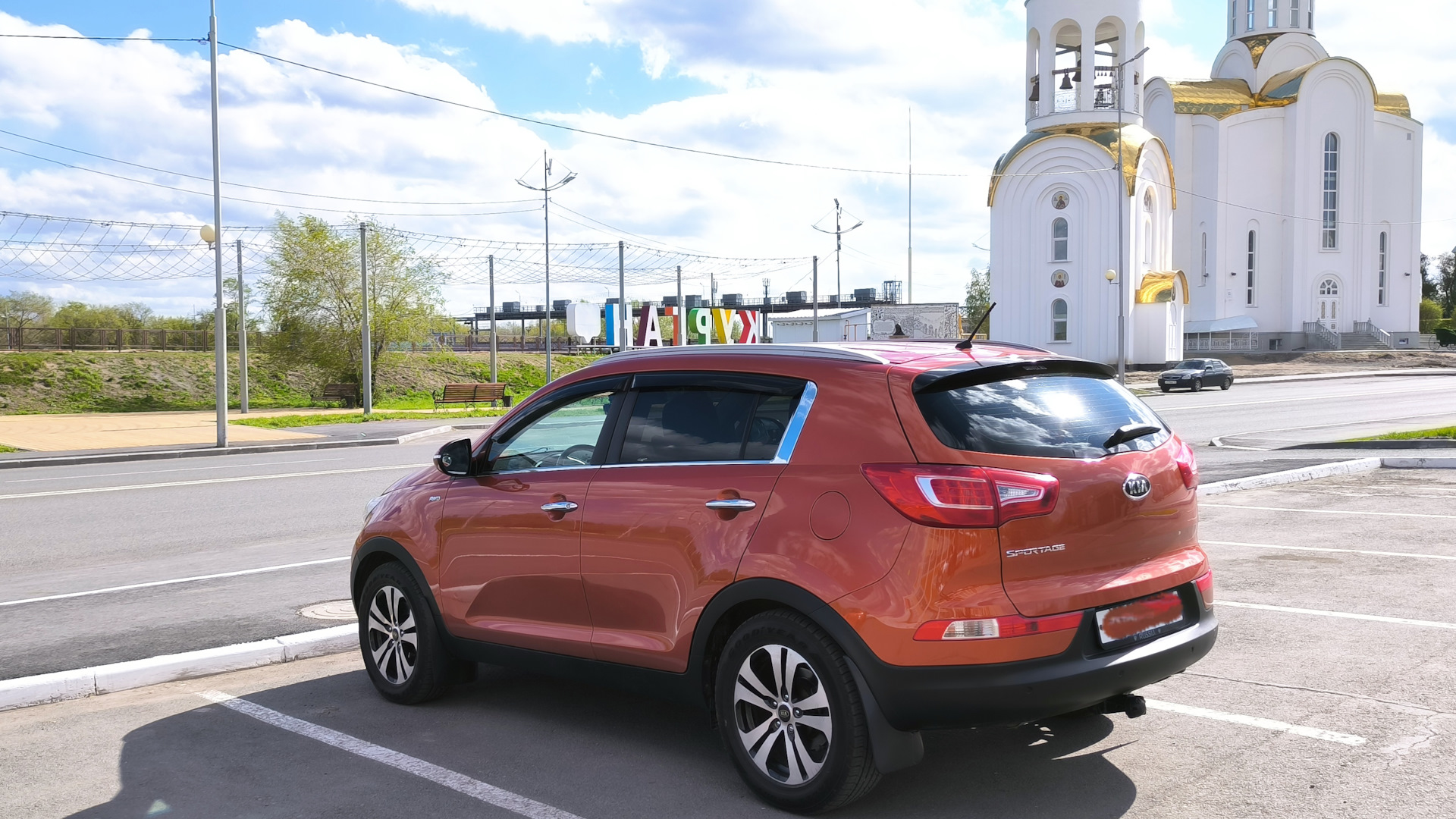 KIA Sportage (3G) 2.0 бензиновый 2011 | # Рыжий 2.0 MT 4WD Luxe на DRIVE2