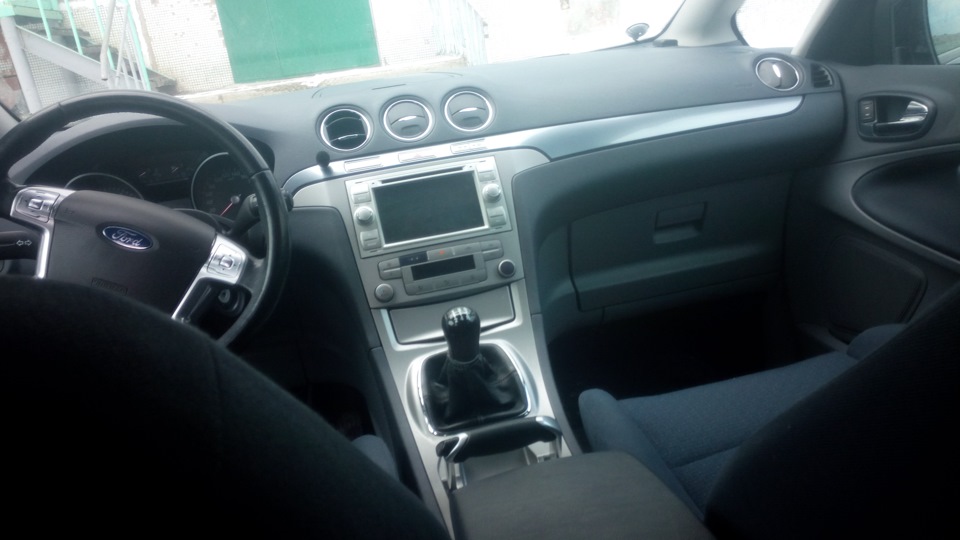 Ford S-Max Лайнер