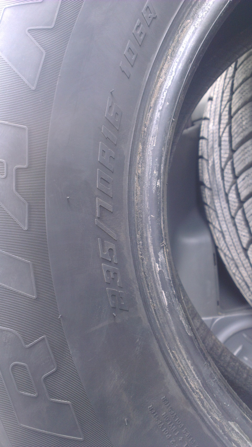 продам шины TRIANGLE TR777 235/70 R16 зима — Suzuki Jimny (1G), 0,7 л ...