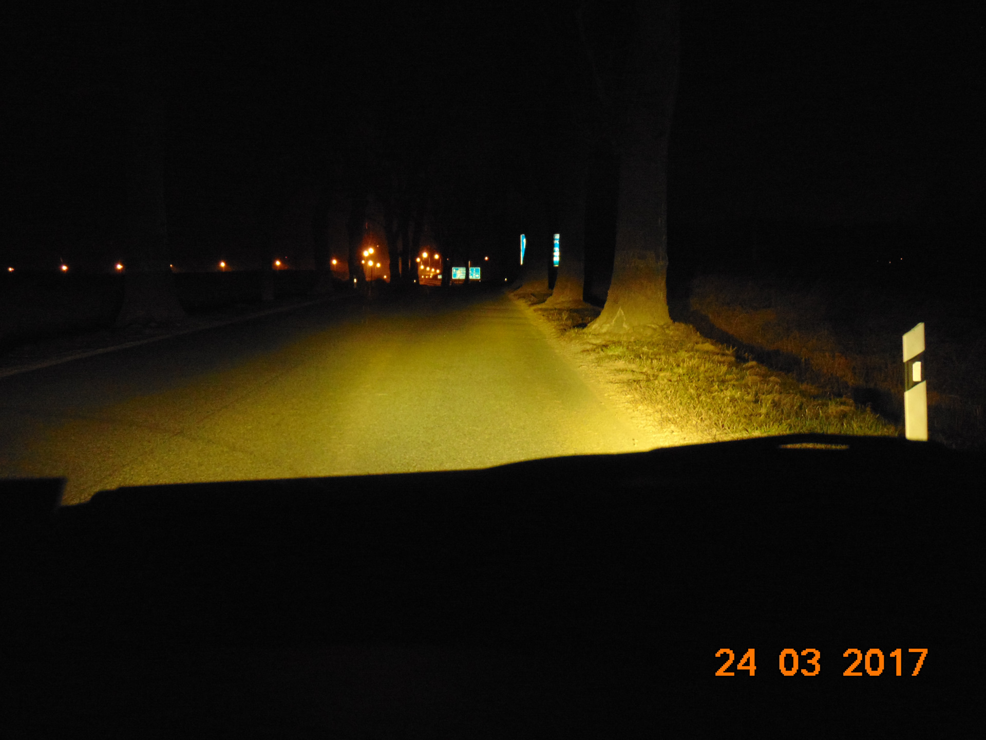 Как светит лампа h7. Как светят фары филипс светодиодные. Тест osram 64193nbs. Ксенон 6000к в линзе. C6 h4 светодиодные лампы дальний ближний свет.