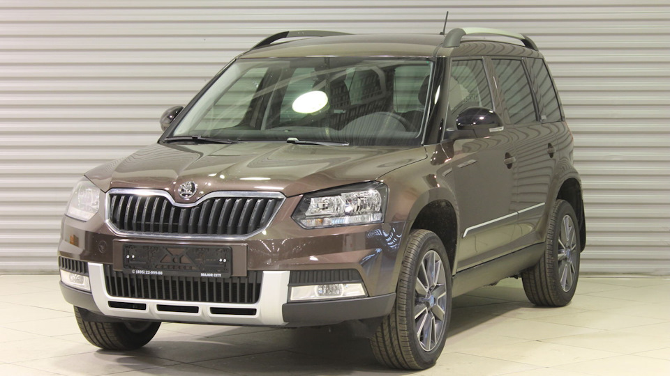 Skoda Yeti Platinum Grey.