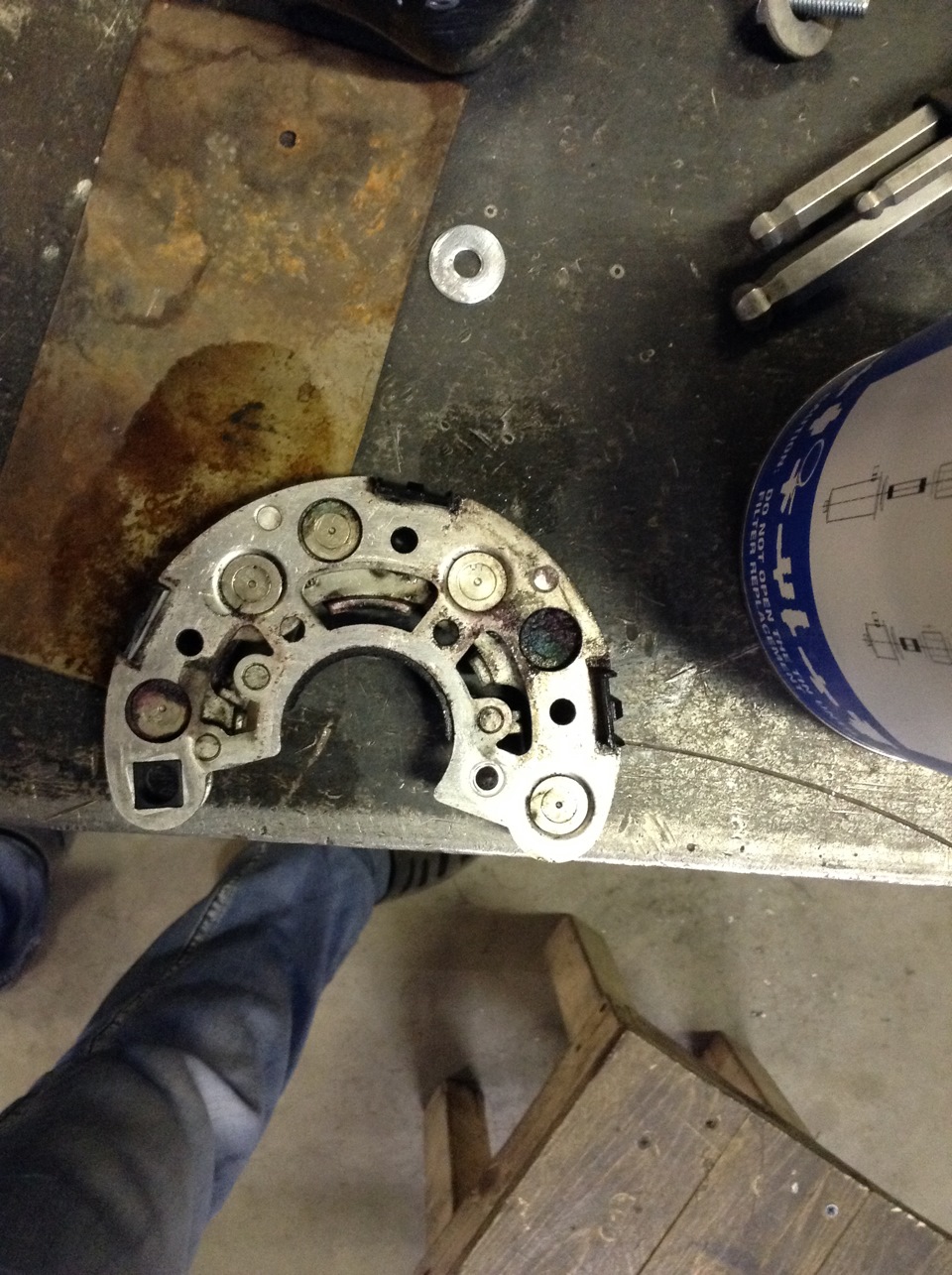 Фон в колонках от генератора. — Lada Гранта (1G), 1,6 л, 2012 года ...